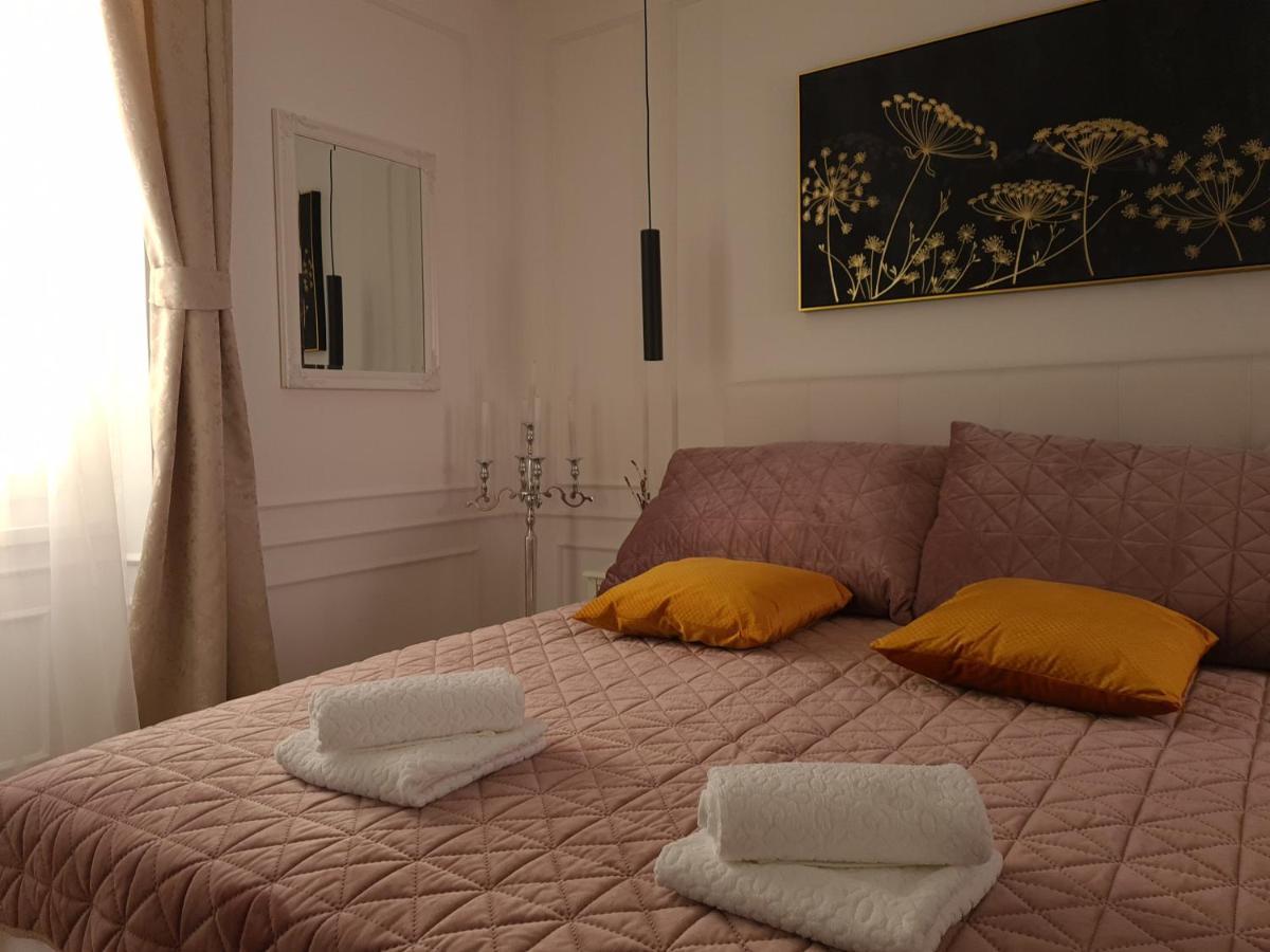 Apartment Trixi Maksimijan Pula Zewnętrze zdjęcie